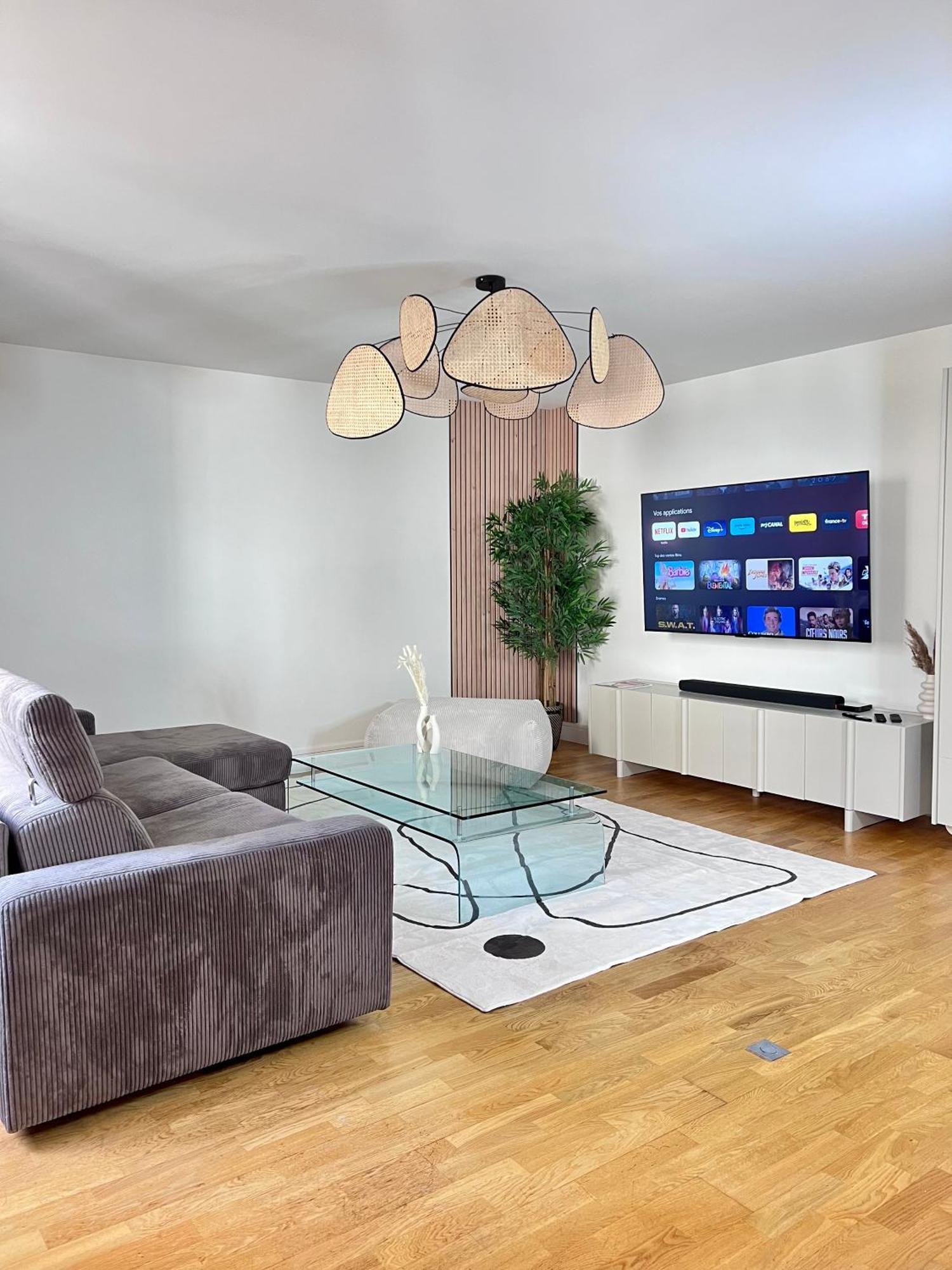 Grand Appartement Ultra Moderne Plein Centre, Plage A Pieds, Avec Parking Concarneau Exterior photo