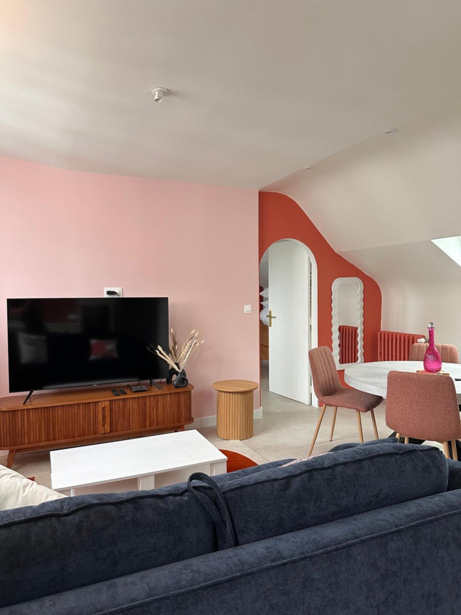 Grand Appartement Ultra Moderne Plein Centre, Plage A Pieds, Avec Parking Concarneau Exterior photo